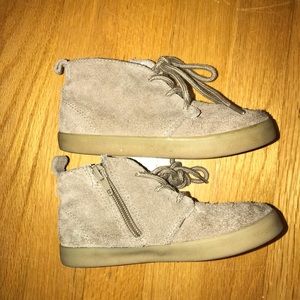 Boys Gap sneaker shoes